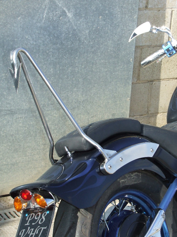 One-Off Devil's Tail SS sissy bar on Yamaha Dragstar custom. Candy Blue over Silver Powdercoated wheels with SS spokes. Custom paint by our partner DW Automotive.